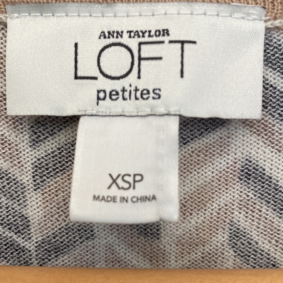 Ann Taylor LOFT Petites Chevron Print Button-Up Cardigan Sweater XSP - Picture 6 of 10